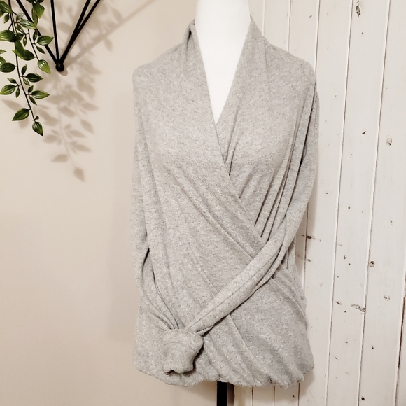 PHILOSOPHY | SOFT WRAP FRONT SWEATER GREY OVERSIZED - Picture 5 of 9
